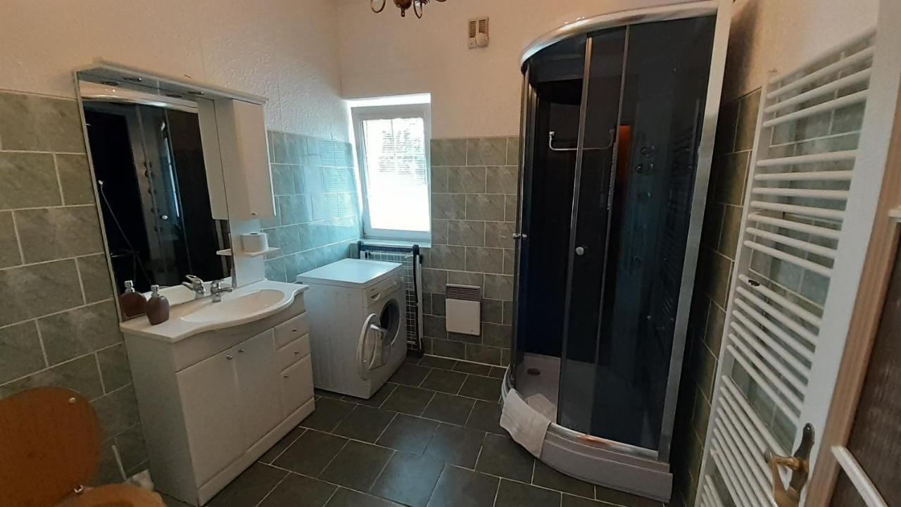 Resort Chribska Apartmany Adri Eksteriør bilde